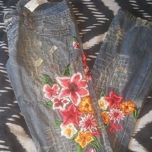 Yaz Gato Jeans w Design